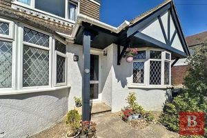 Larkfield Way